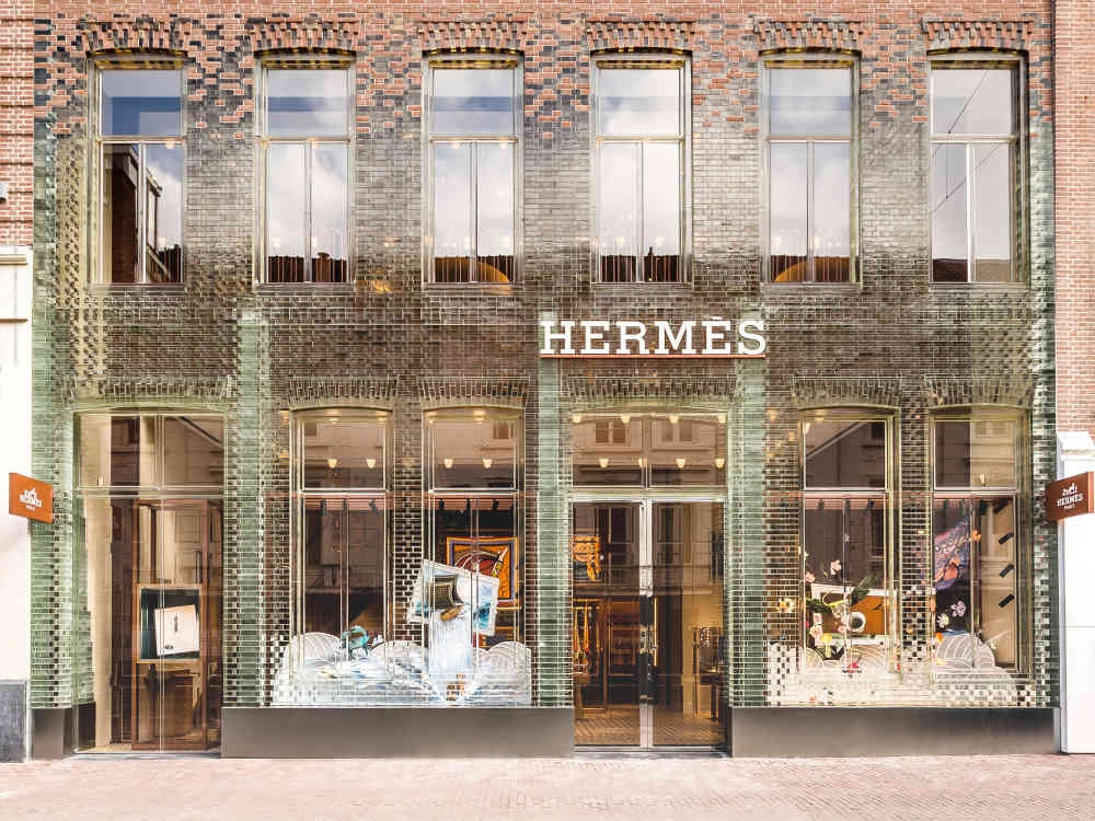 Mengunjungi Butik Terbaru Hermès di Amsterdam