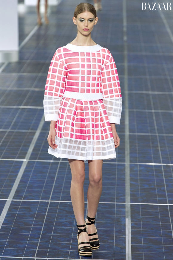 Ondria Hardin, Model Kontroversial