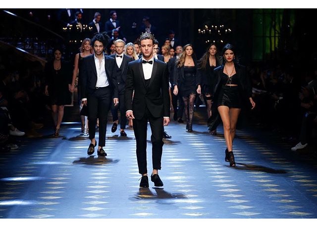 Millennials Menghiasi Presentasi Dolce & Gabbana