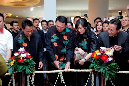 Gubernur DKI, Ahok Meresmikan Bazaar Art Jakarta 2016