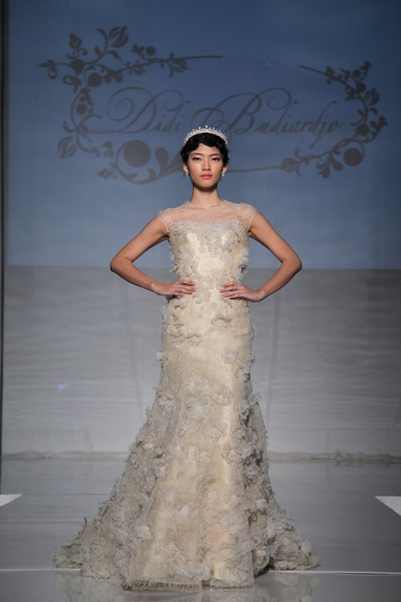 Tren Tiga Dimensi untuk Pengantin