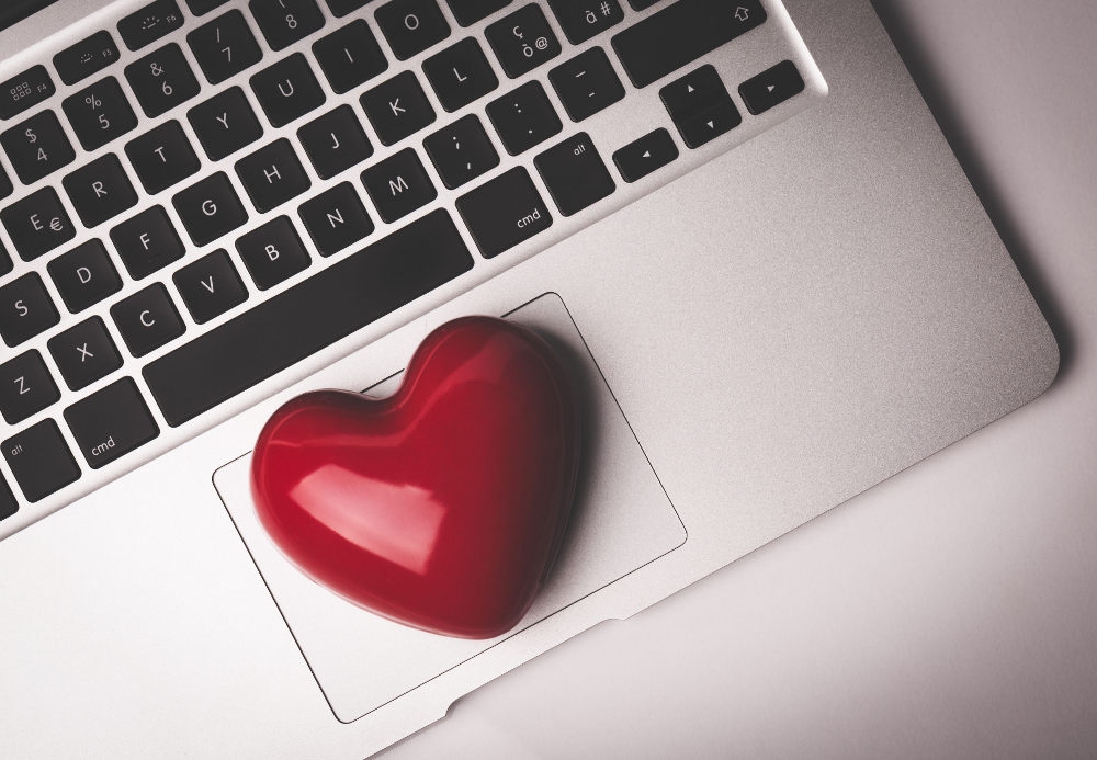 Mencari Pasangan dengan Bantuan Modern Matchmaker