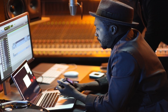 Kolaborasi Nescafe dengan Will.I.Am