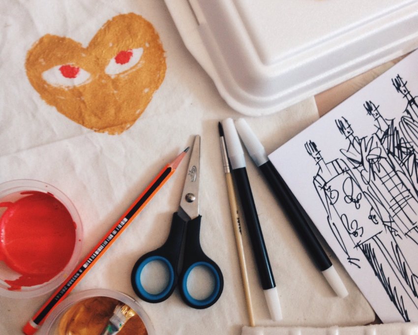 Kreasi dengan Bahan Daur Ulang