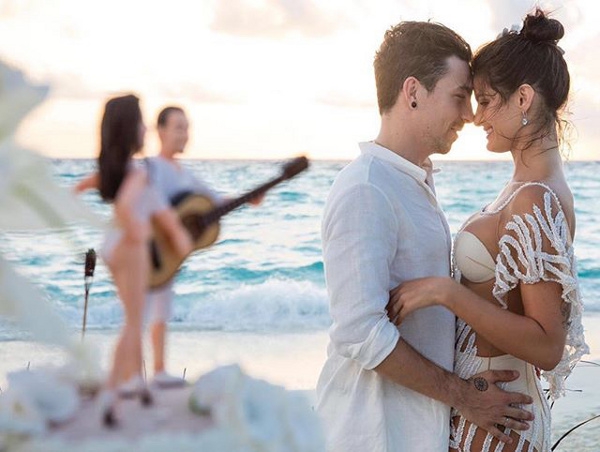 Pelabuhan Cinta Isabeli Fontana