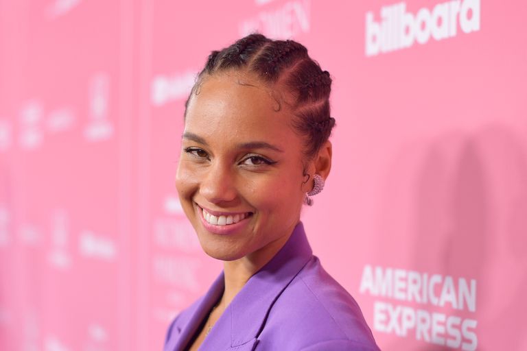 Alicia Keys Akan Luncurkan Produk Skin Care Bersama E L F