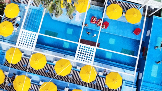 Tropicola: Membawa Suasana Miami ke Bali