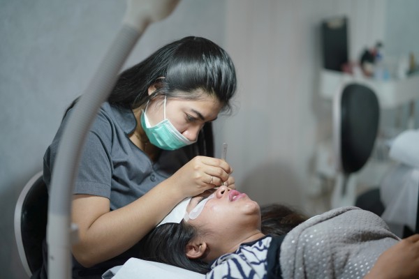 Inilah Rekomendasi Salon Eyelash Extension Favorit Bazaar