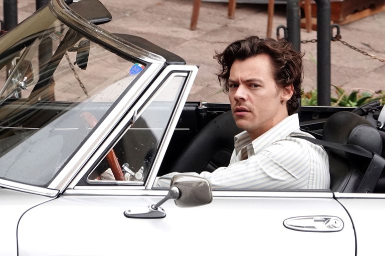 Harry Styles Terlihat Menikmati Waktunya di Italia