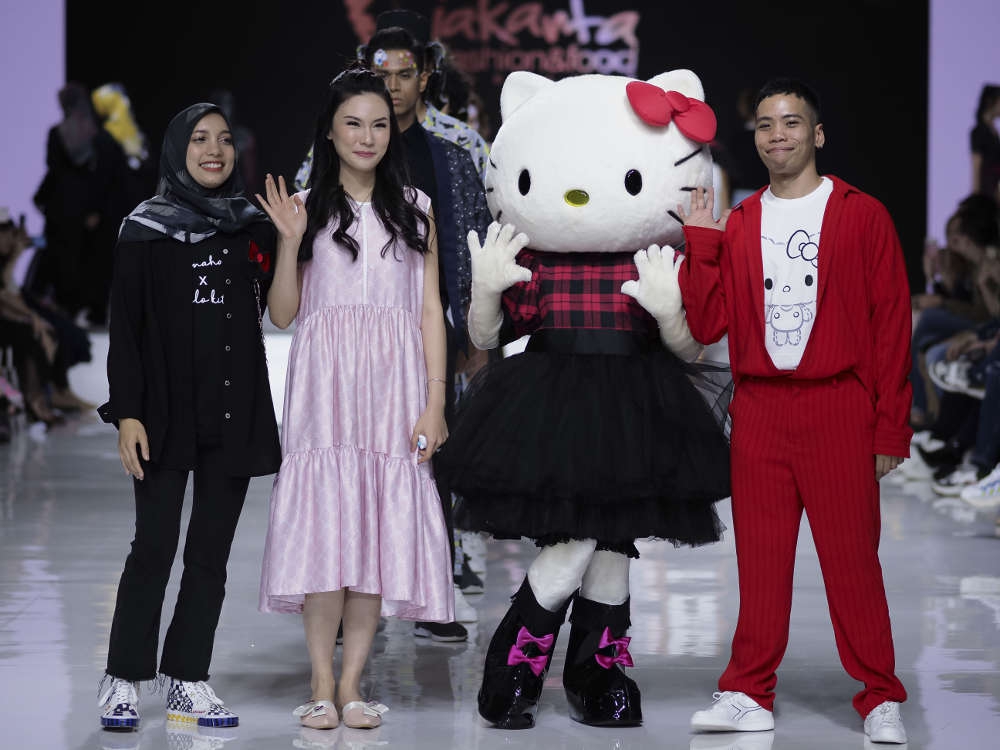 Kolaborasi Hello Kitty dan Desainer Tanah Air