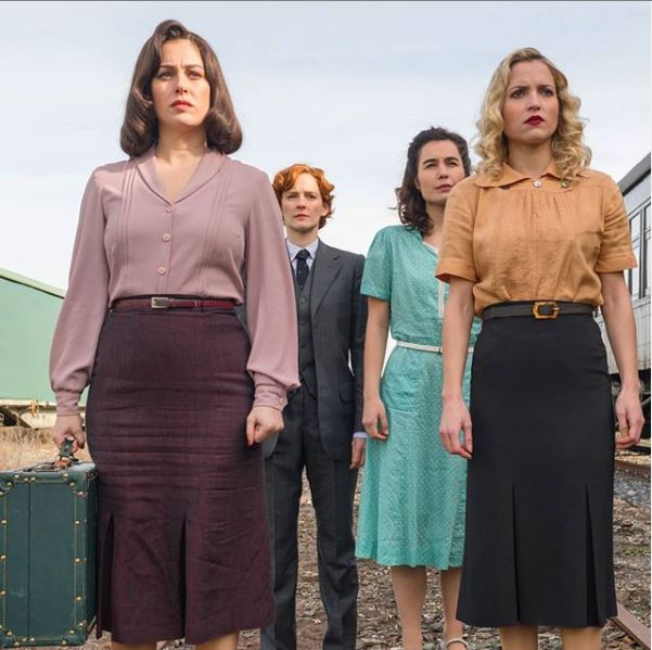 Perjuangan Perempuan di Era '20-an pada Serial Cable Girls