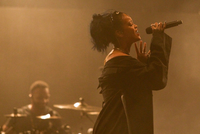 Rihanna Menerima Penghargaan dari Harvard University
