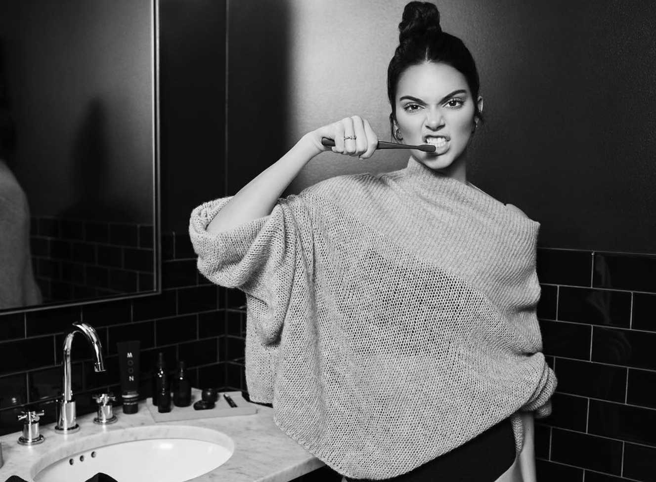 Kendall Jenner Menerobos Industri Kecantikan Lewat Moon