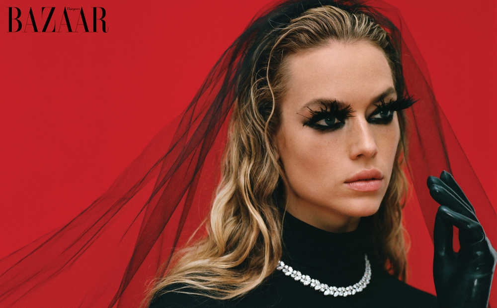 Pemotretan Berkonsep Pernikahan ala Carine Roitfeld