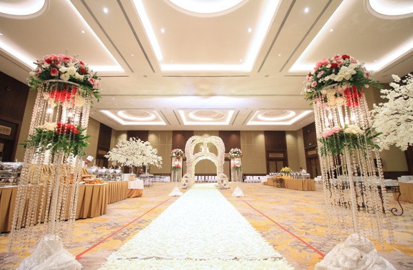 Hotel Ini Punya Ruang Indoor & Outdoor Sekaligus untuk Pesta