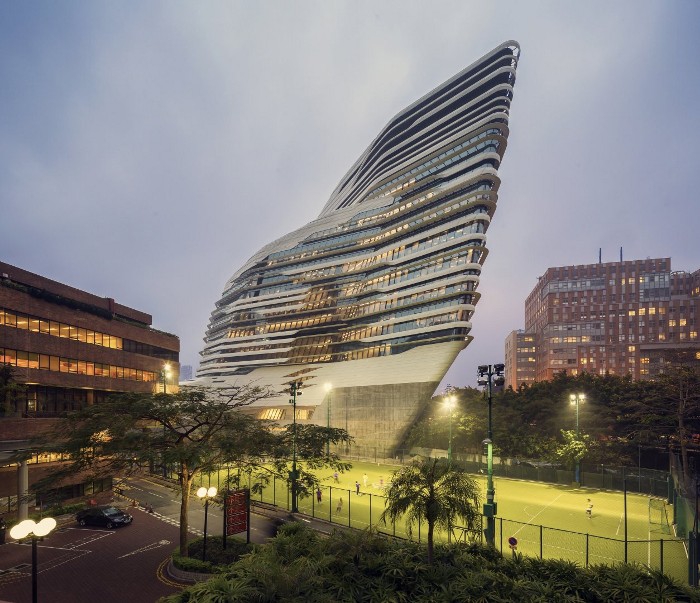 Karya Zaha Hadid di Hong Kong