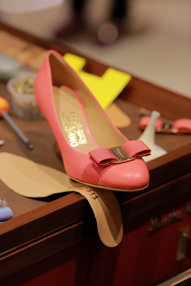 Salvatore Ferragamo Menghadirkan The Art of Shoemaking