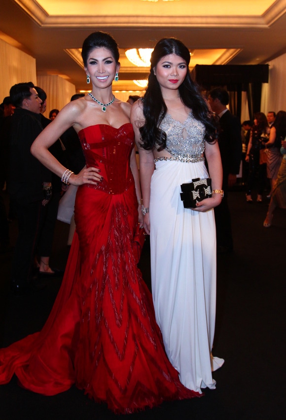 Tampilan Penuh Gaya di Show Didi Budiardjo