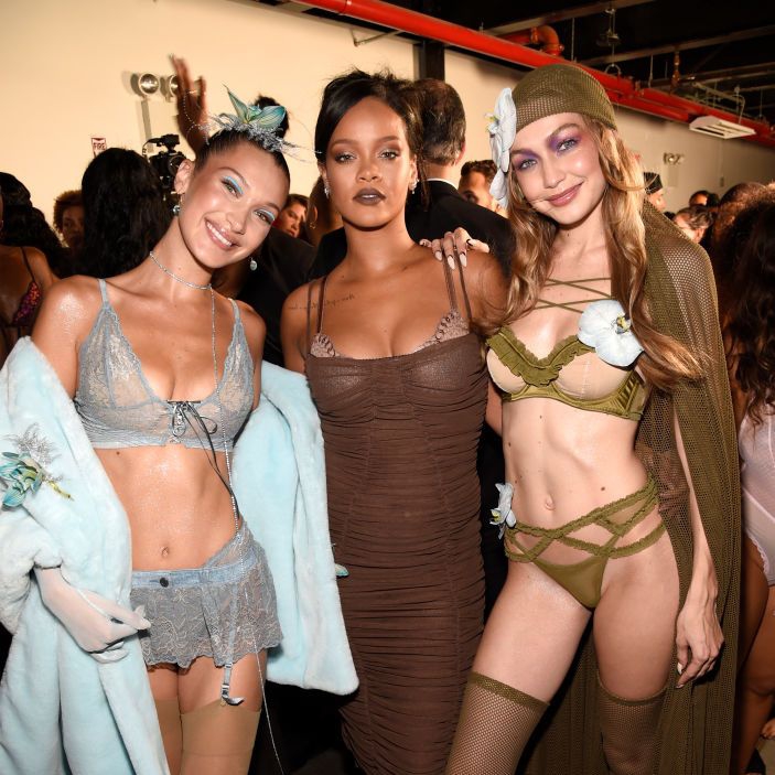 Rihanna Umumkan Konsep Seru Fashion Show Savage x Fenty