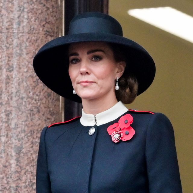 Kate Middleton Kenakan Busana Lansiran Alexander McQueen Saat Upacara Remembrance Day di London