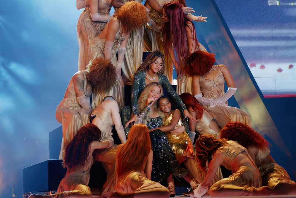 Ketika Beyoncé Membawa Rumi, Putri Kecilnya ke Panggung