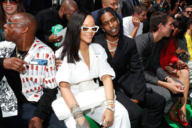 Rihanna dan Rocky menghadiri peragaan busana Louis Vuitton yang meluncurkan koleksi busan pria Spring/Summer 2018, bagian dari Paris Fashion Week.
