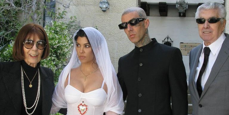 Intip Foto Pernikahan Kourtney Kardashian dengan Travis Barker yang Belum Pernah Muncul