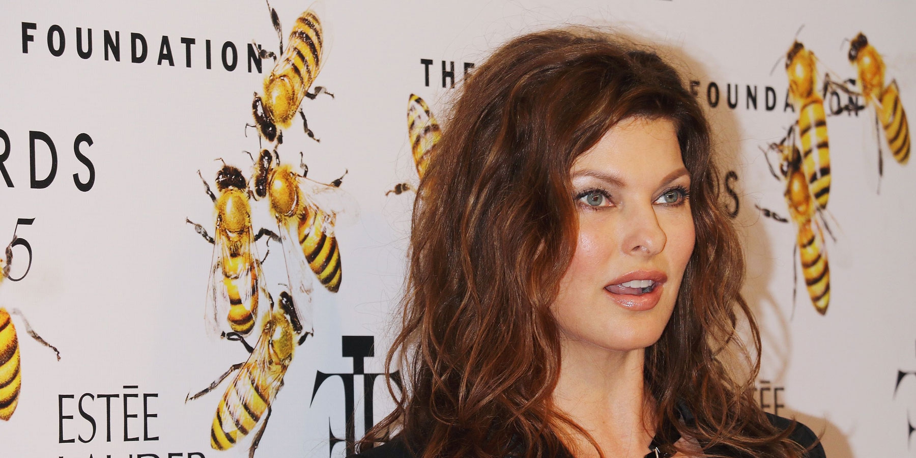 Linda Evangelista Akhirnya Buka Suara Setelah Kesalahan Prosedur Kosmetik