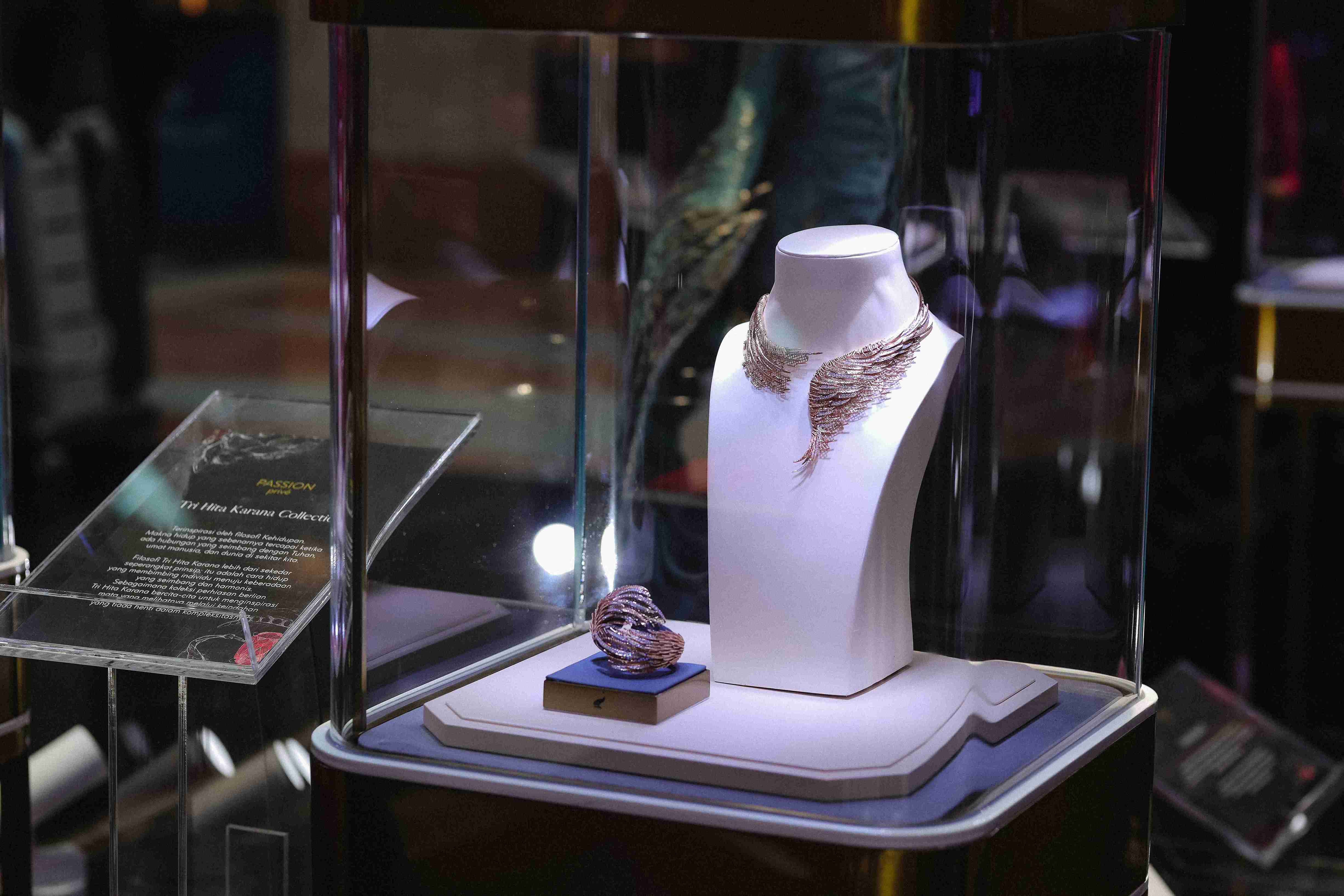 Passion Jewelry Bersama Nyoman Nuarta Ciptakan Sejarah Baru di Dunia Kreatif