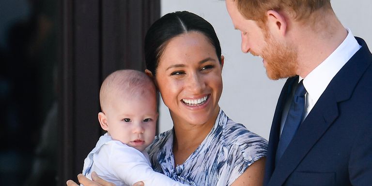 Meghan Markle & Putranya Diketahui Sempat Berbicara dengan Ratu Tepat Sebelum Upacara Pemakaman Pangeran Philip