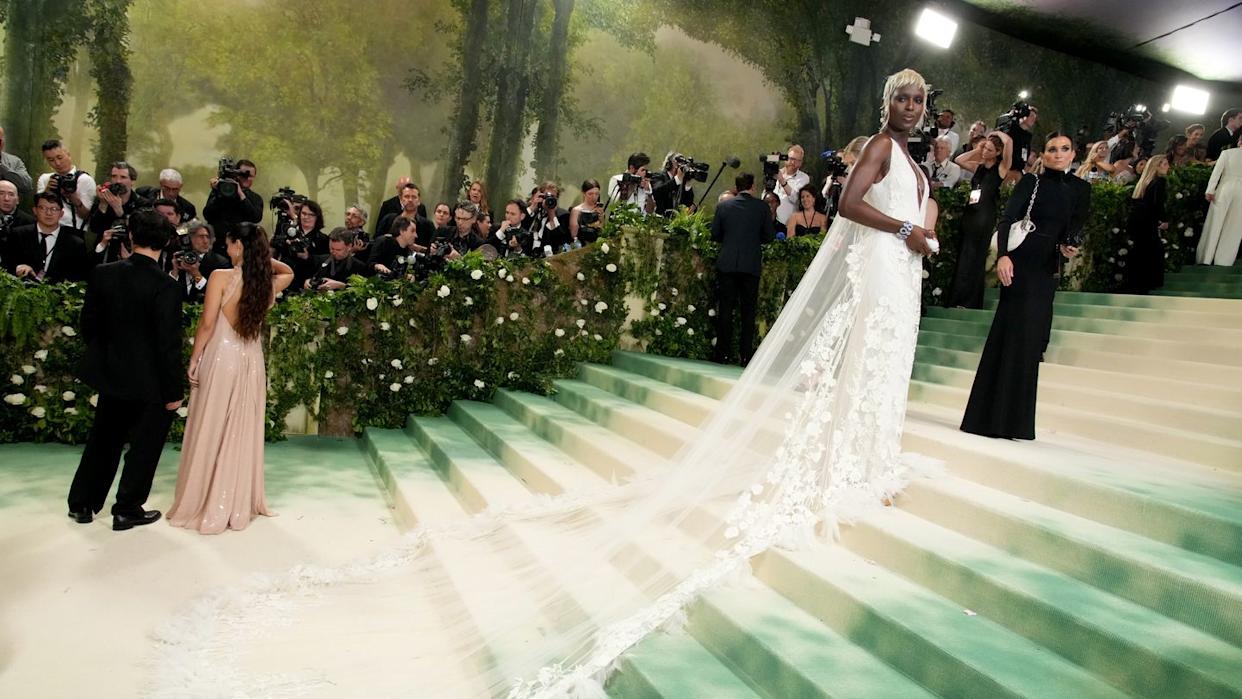 Hal-hal yang Perlu Anda Ketahui Tentang Met Gala Tahun 2025