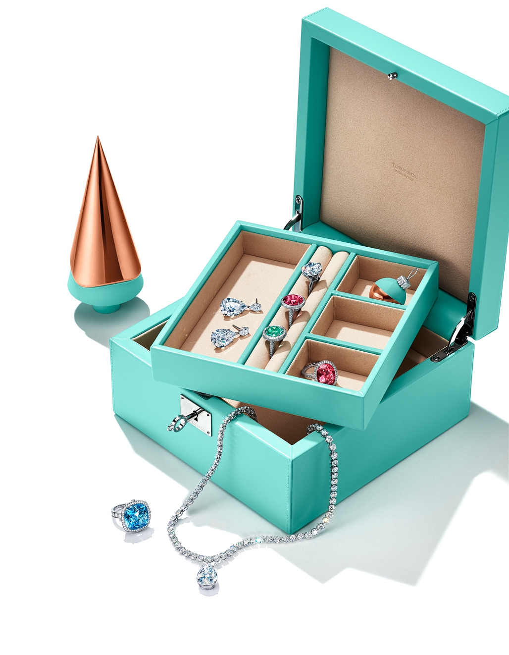 Rangkaian Aksesori Unik dari Tiffany & Co. untuk Anda Jadikan Kado Akhir Tahun