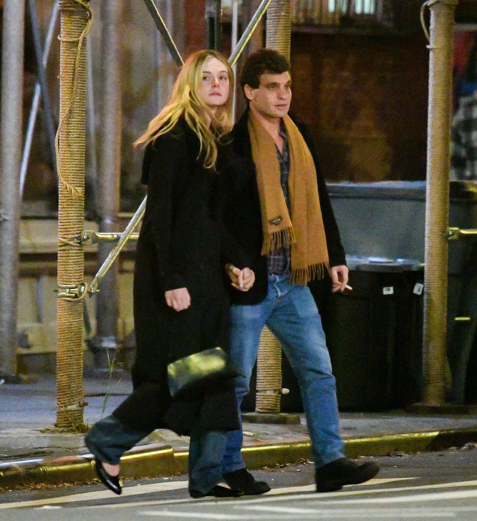 Elle Fanning Berkencan dengan CEO Majalah Rolling Stone, Gus Wenner
