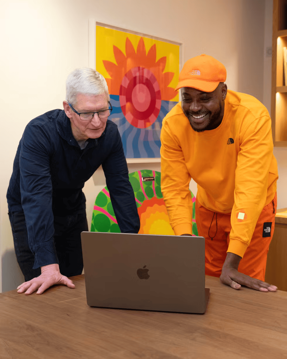 Tim Cook Menyatakan Karya Seni yang Spektakuler Akan Selalu Lahir Dari Tangan Manusia