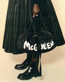 Hal Berbeda Datang Dari Alexander McQueen untuk Kampanye Terbarunya, Apa Itu?