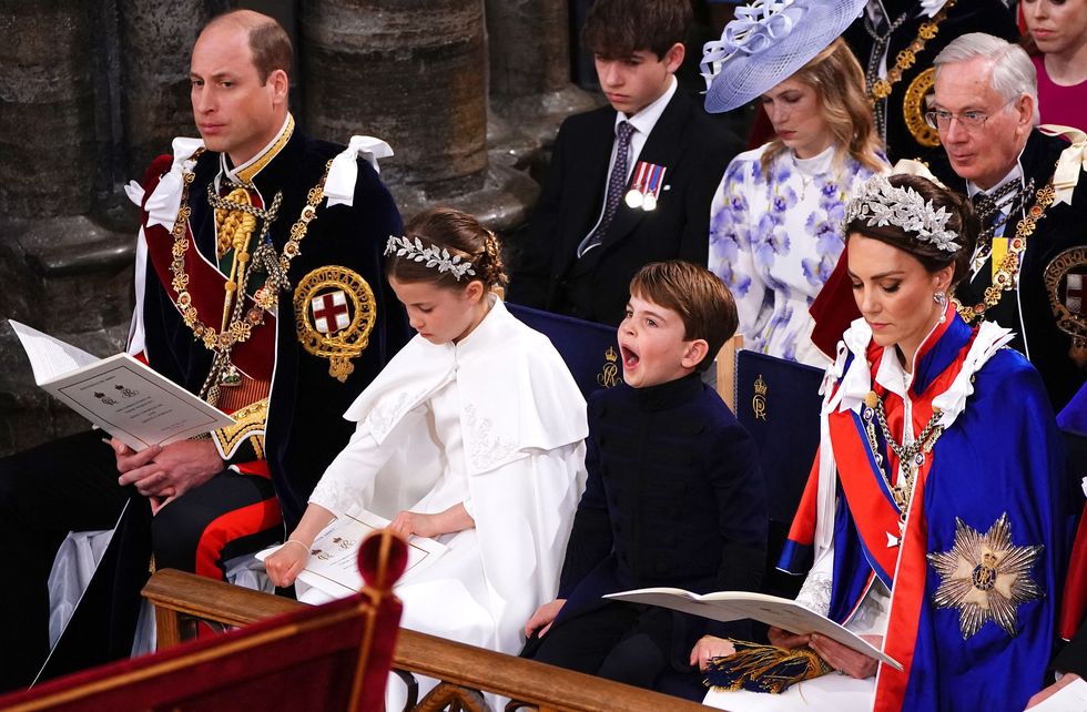 Pangeran William, Putri Charlotte, Pangeran Louis, dan Putri Kate