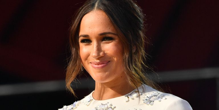 Dior Purse Milik Meghan Markle Menyimpan Dua Pesan Tersembunyi