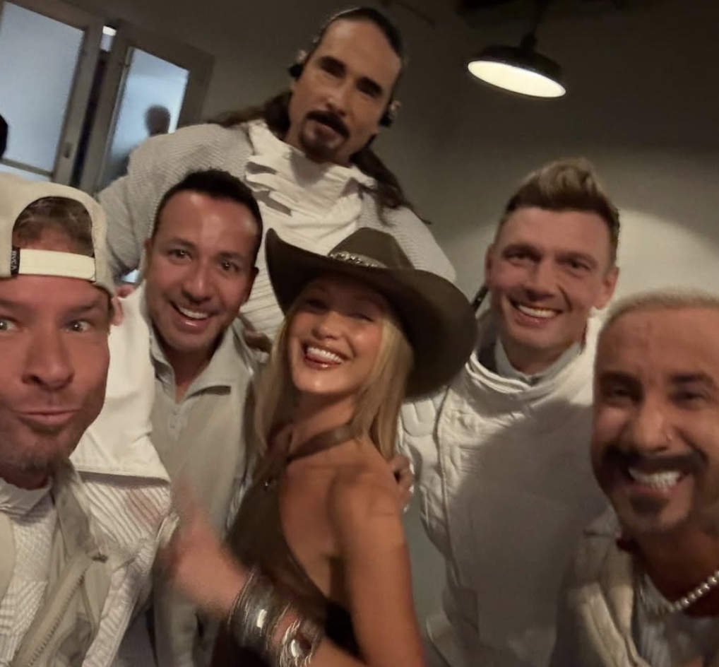 Bella dengan Backstreet Boys