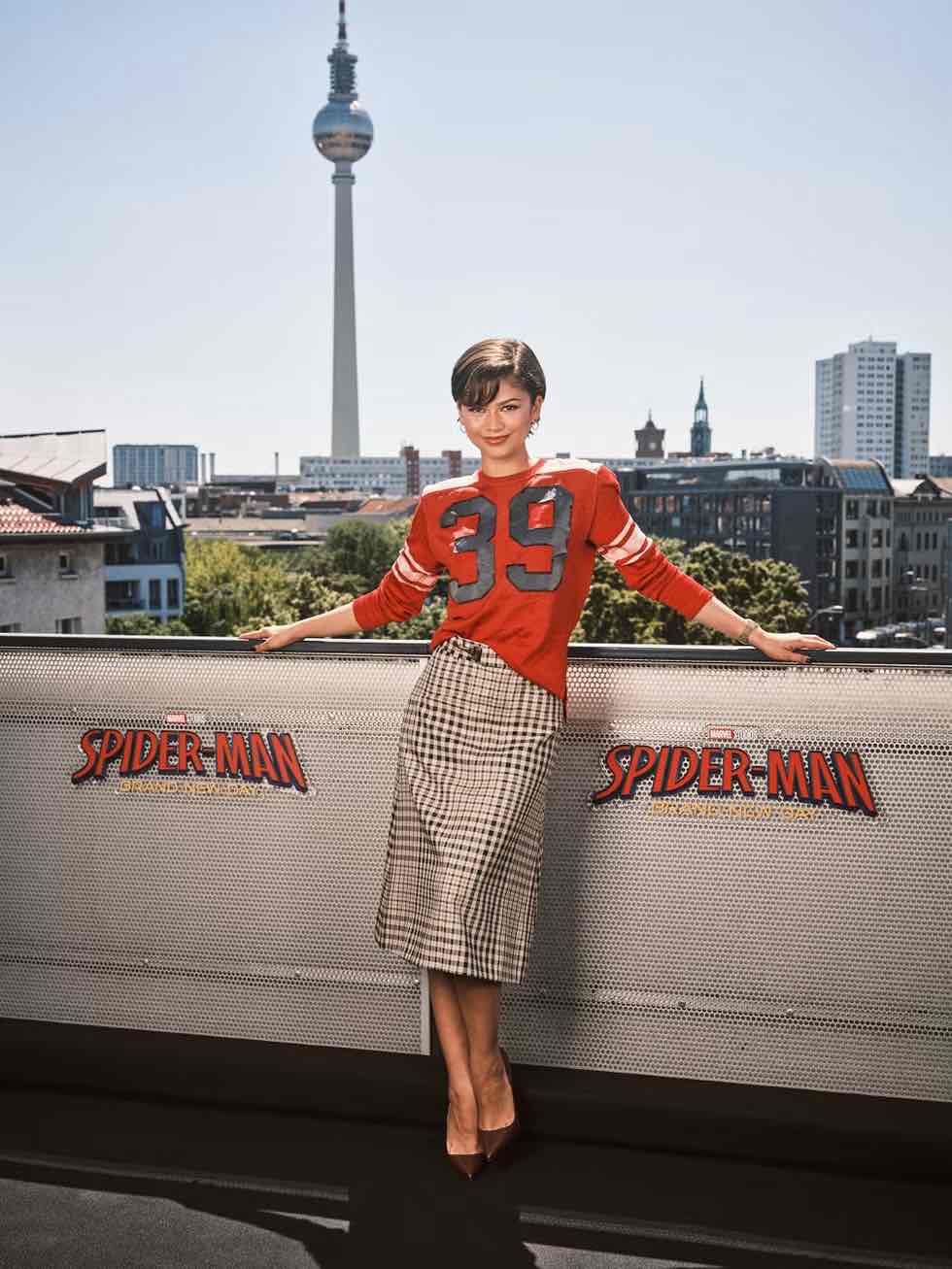 Zendaya (2)