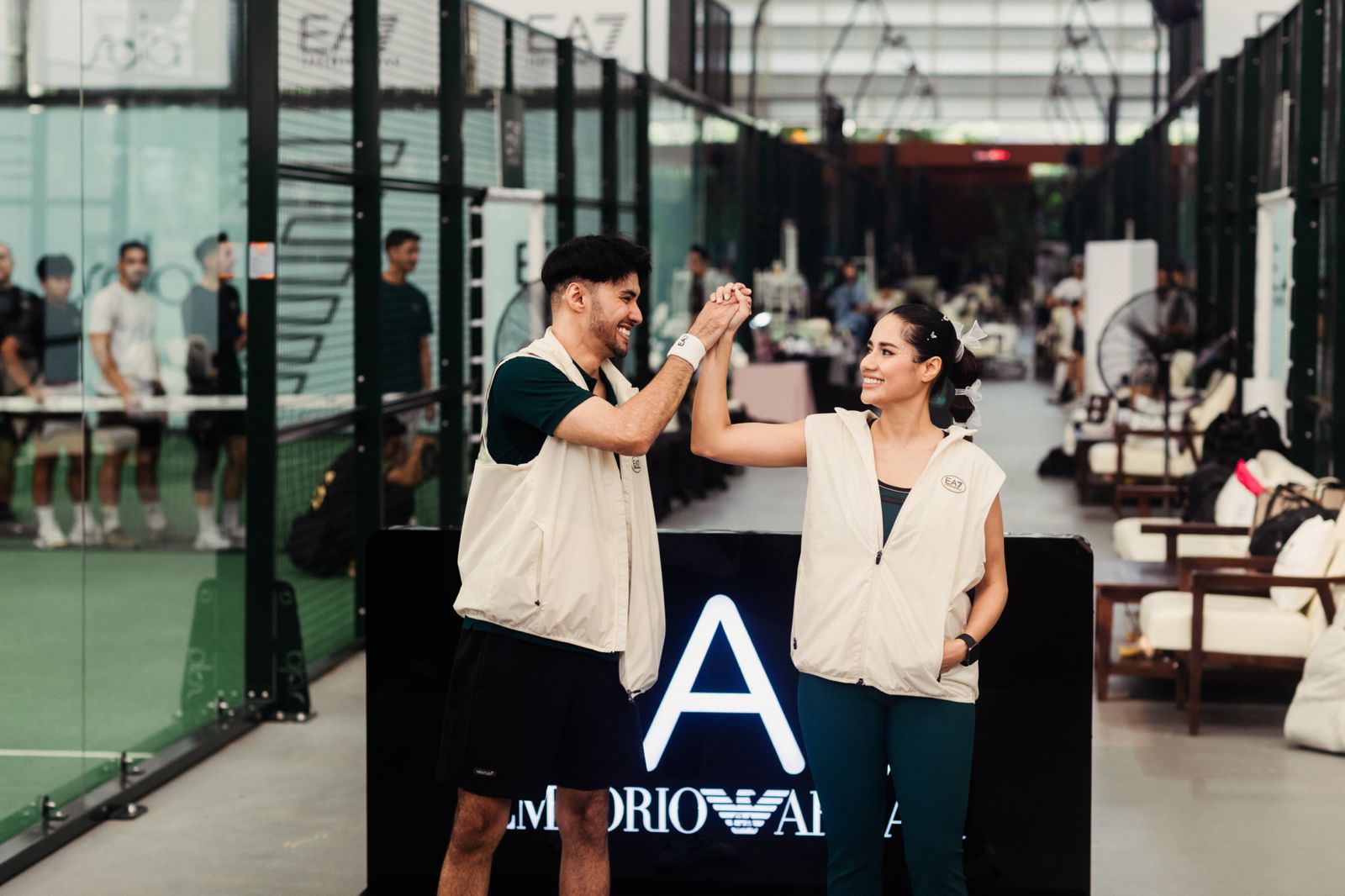 Refal Hady Merayakan Gaya Aktif di Lapangan Padel Bersama EA7 Emporio Armani