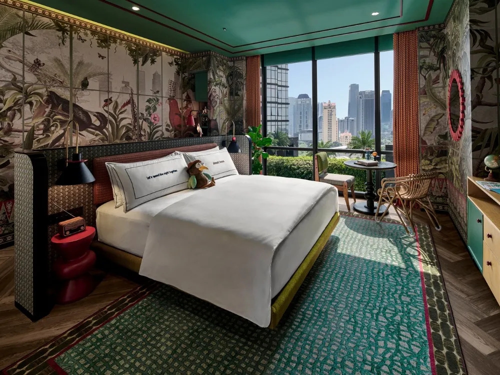 25 Hours Jakarta