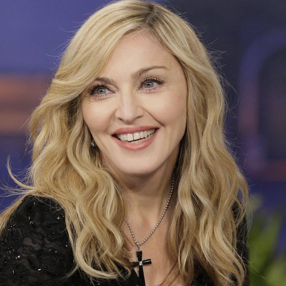 Madonna Mempertimbangkan Sebuah Peran untuk Julia Fox Dalam Filmnya