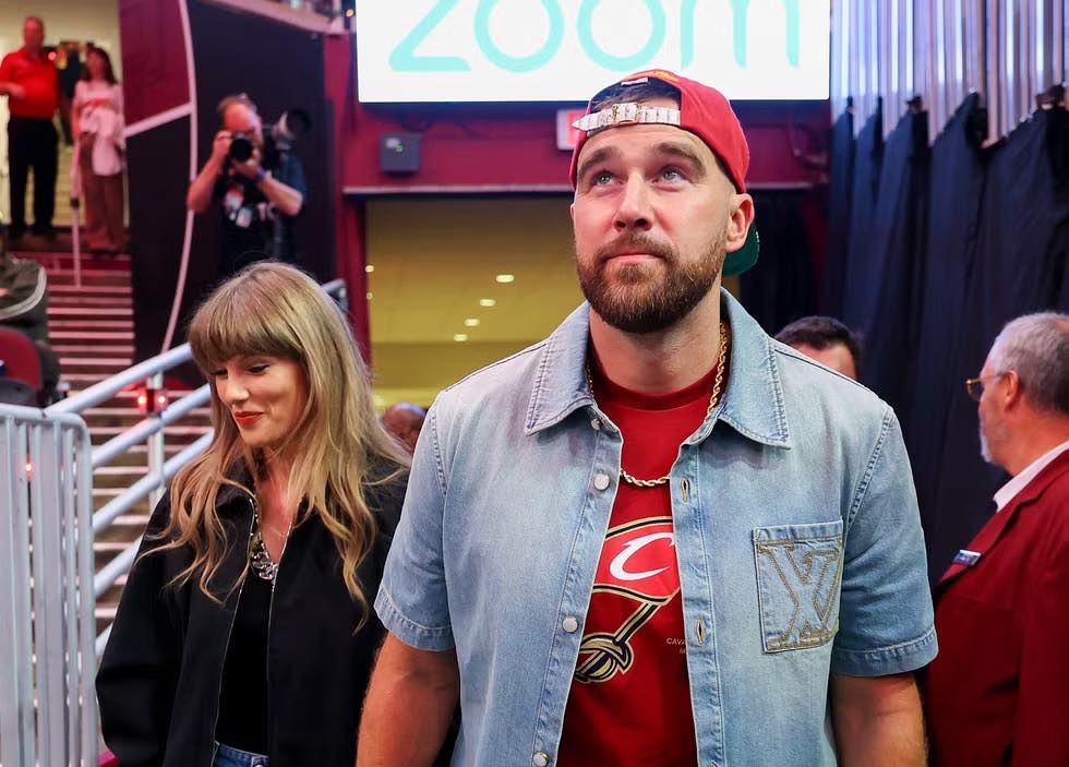 Taylor & Kelce (1)