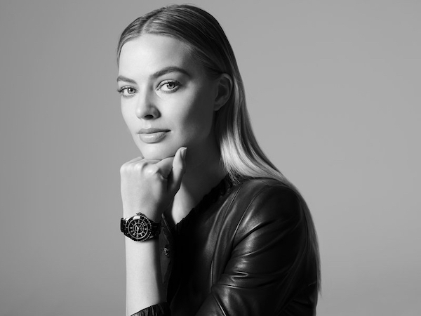 Chanel Mendaulat Margot Robbie Sebagai Wajah Jam Tangan J12