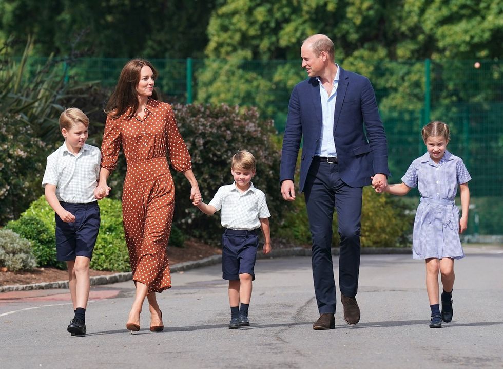 Intip Foto Pangeran George, Putri Charlotte, dan Pangeran Louis di Hari Pertama Sekolah