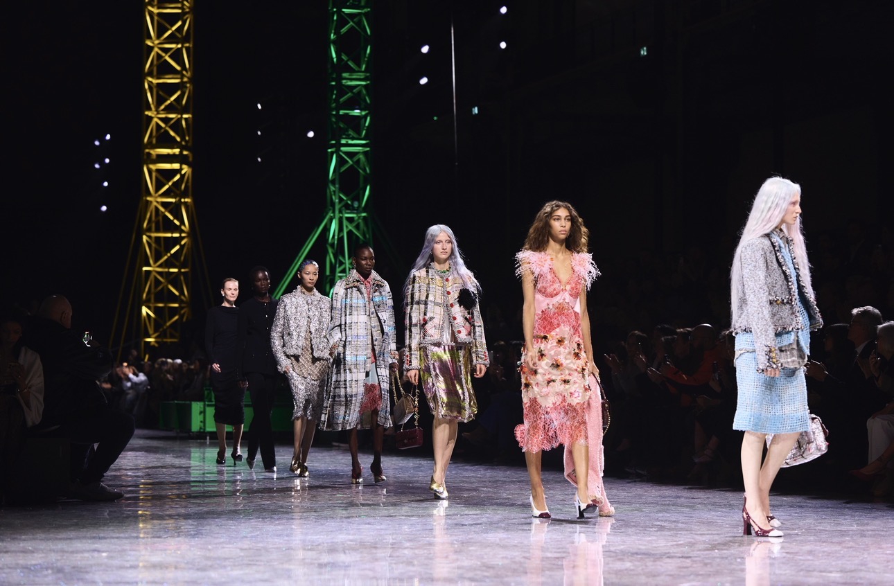 Konsep Modernitas yang Subtil di Show Chanel
