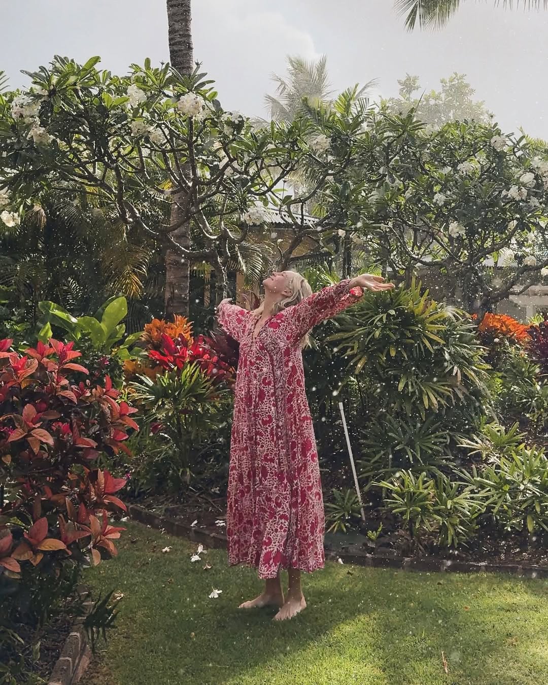 Rekomendasi Dress Boho Jadi yang Ikon Gaya Musim Panas 2025