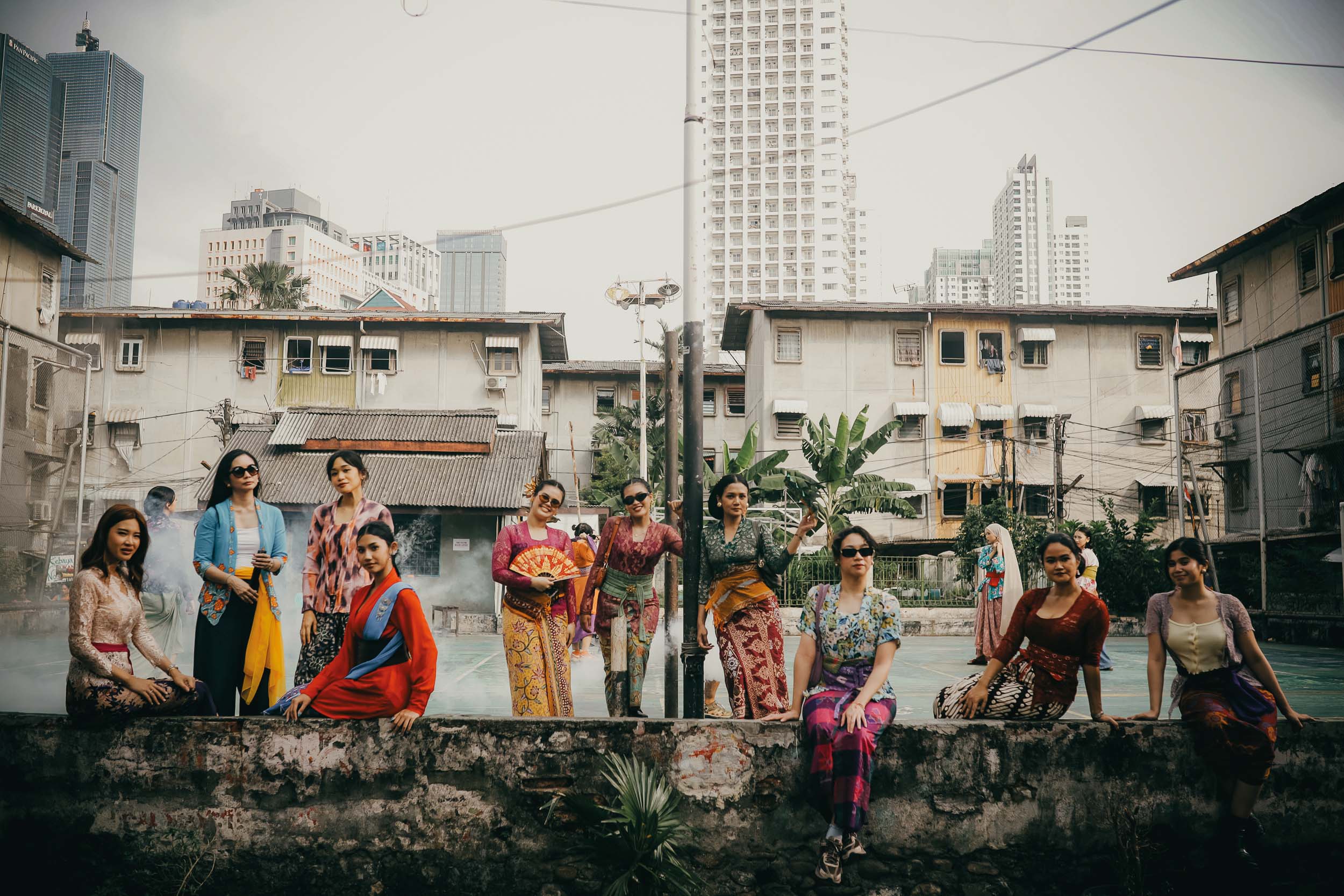 Menyulam Sejarah dan Gaya Lewat Berkain