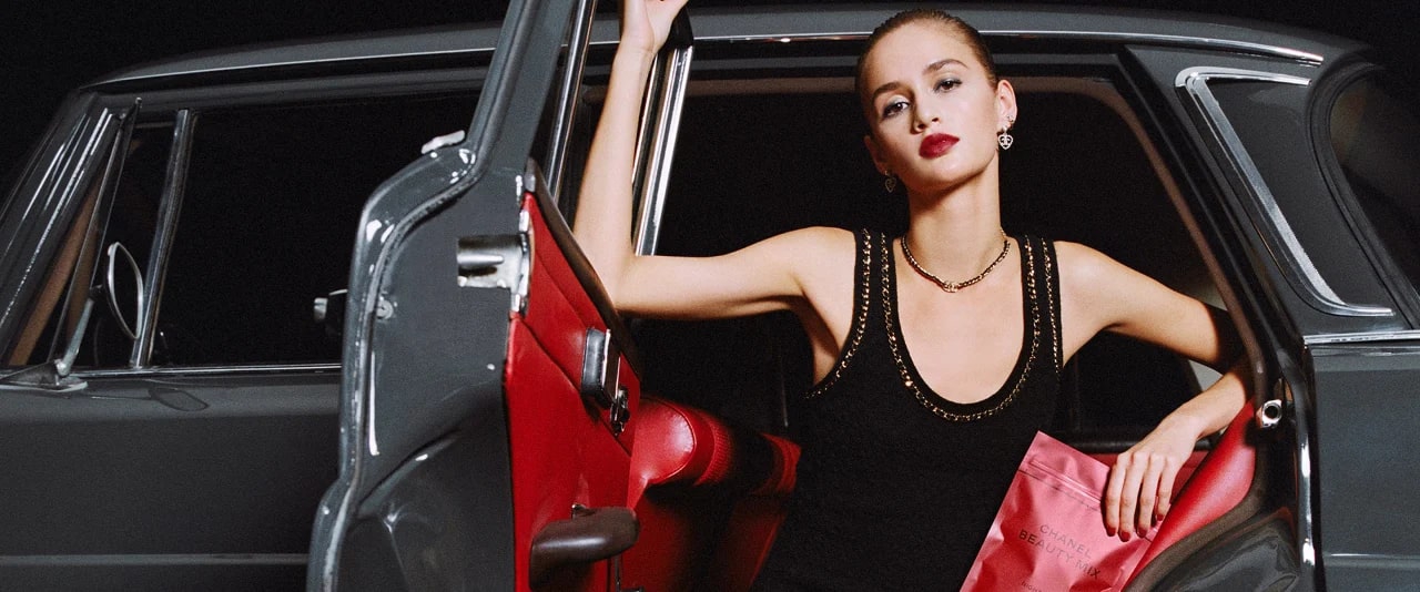 Chanel Luncurkan Set Edisi Terbatas yang Memikat di Chanel Beauty Mix
