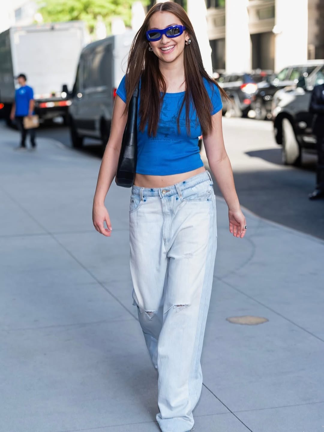 Outfit Jalan-Jalan Wanita